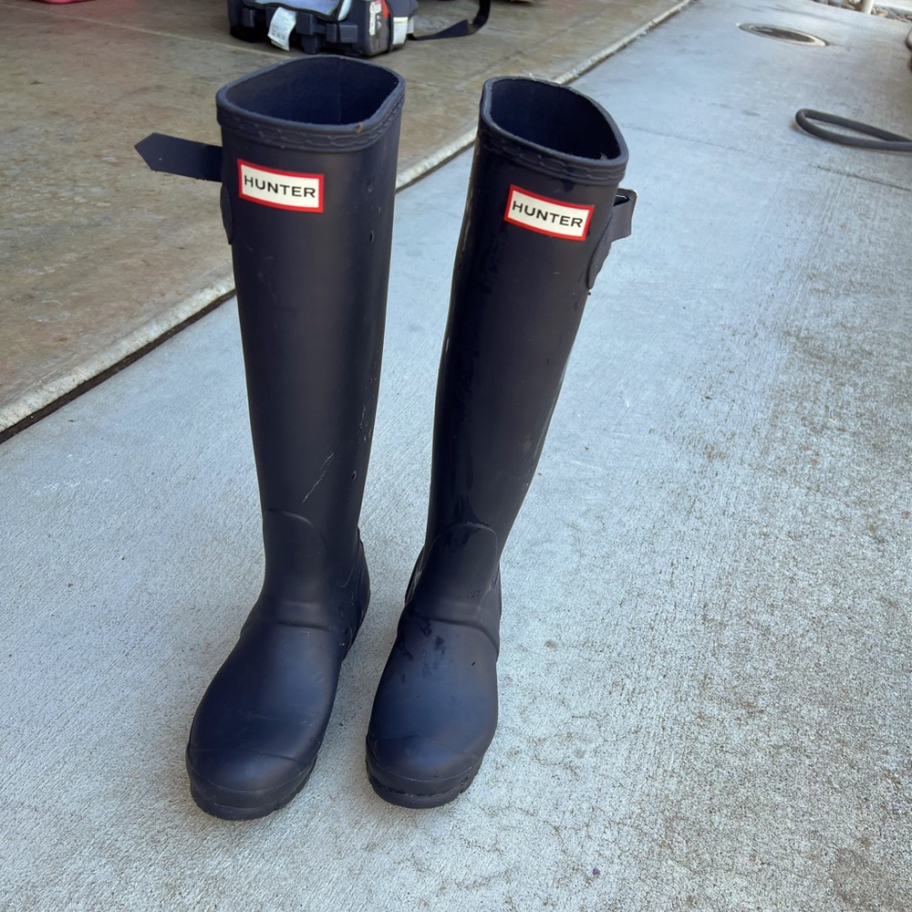 Hunter rain boots size 6
